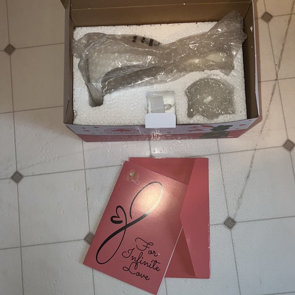 NEW OakiWay Her Infinity Love Candle Holder Statue W/Flickering LED - Picture 5 of 7